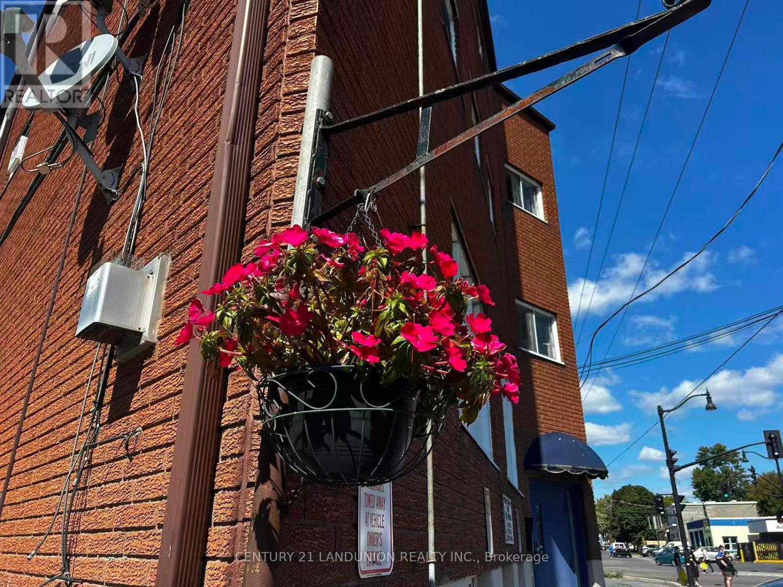 442 MACDONNELL STREET, Kingston (Central City East) — photo 5