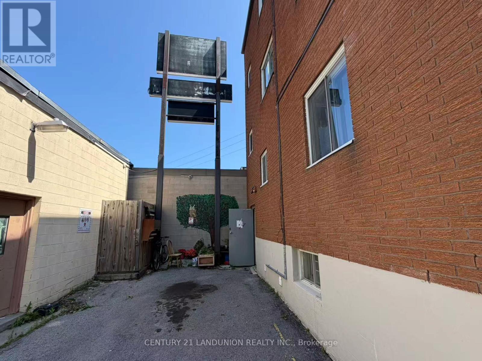 442 MACDONNELL STREET, Kingston (Central City East) — photo 7