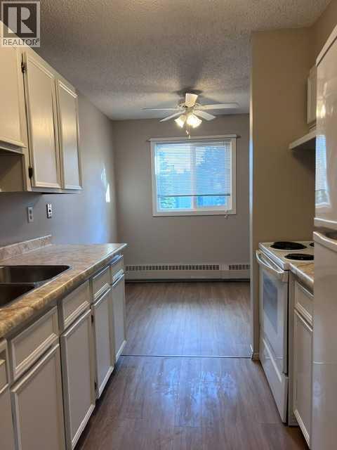 #208 49 Bennett Street - 9