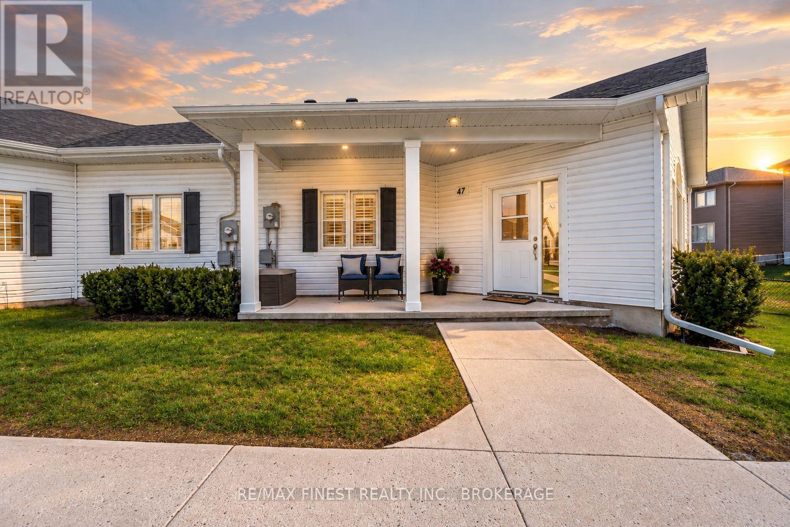 47 LOWRY PLACE, Loyalist (Amherstview)