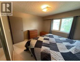 Primary Bedroom - 481 Mountain Street, Hinton, AB T7V1J9 Photo 13