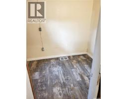 1654 Ottawa Street, Regina, SK S4P1N9 Photo 11