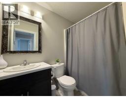 Bedroom - 223 Eaton Drive, Hinton, AB T7V0A1 Photo 10