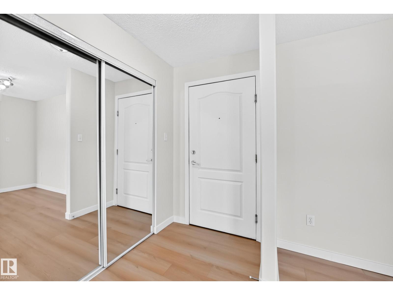 #1303 330 CLAREVIEW STATION DR NW - 6