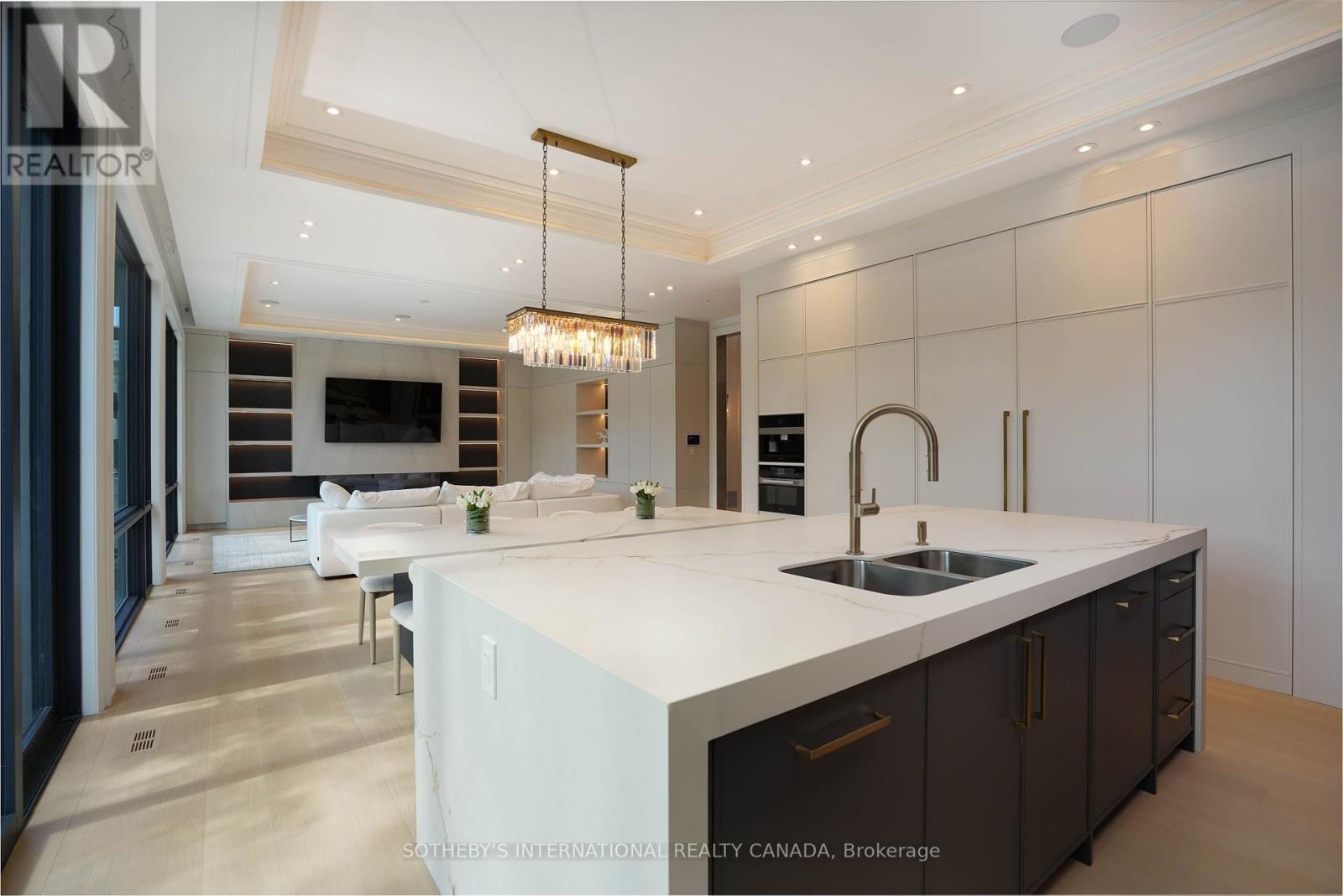 149 HIGHLAND CRESCENT - 21