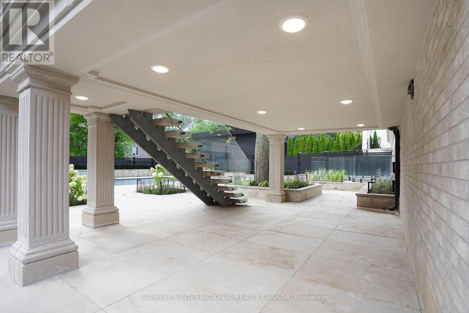149 HIGHLAND CRESCENT - 46