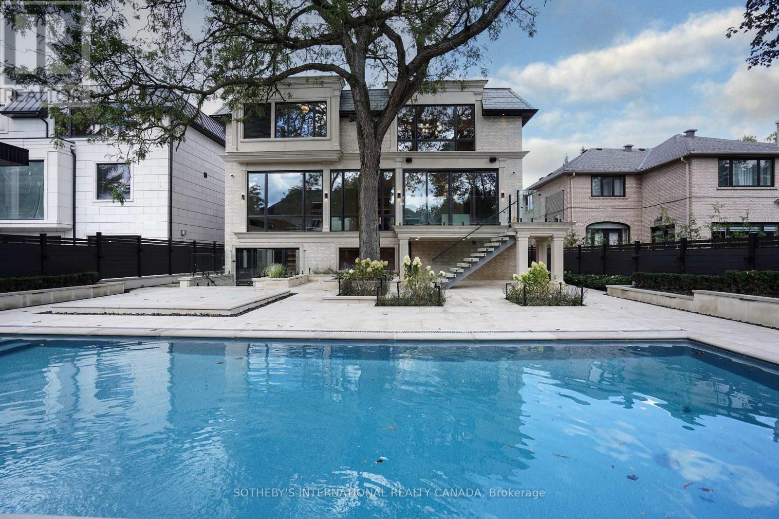 149 HIGHLAND CRESCENT - 48
