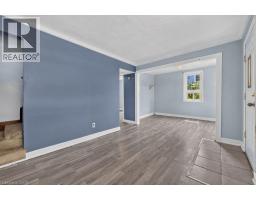 Living room - 30 Northhaven Road, Welland, ON L3C1X1 Photo 6