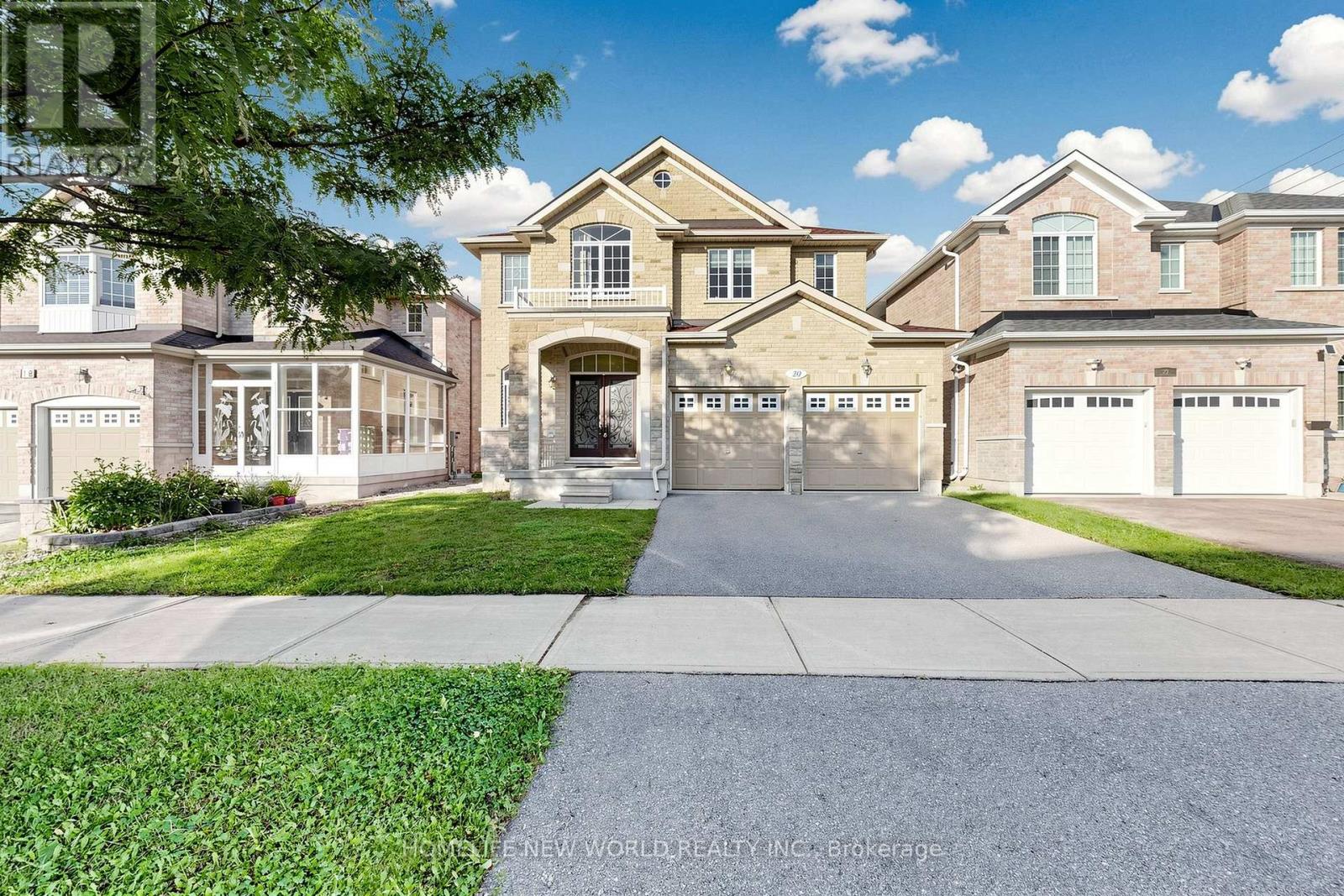 20 PINEFOREST PLACE