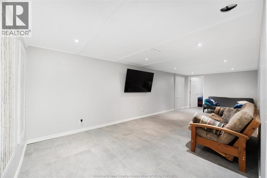 205 GOSFIELD TOWNLINE EAST - 23