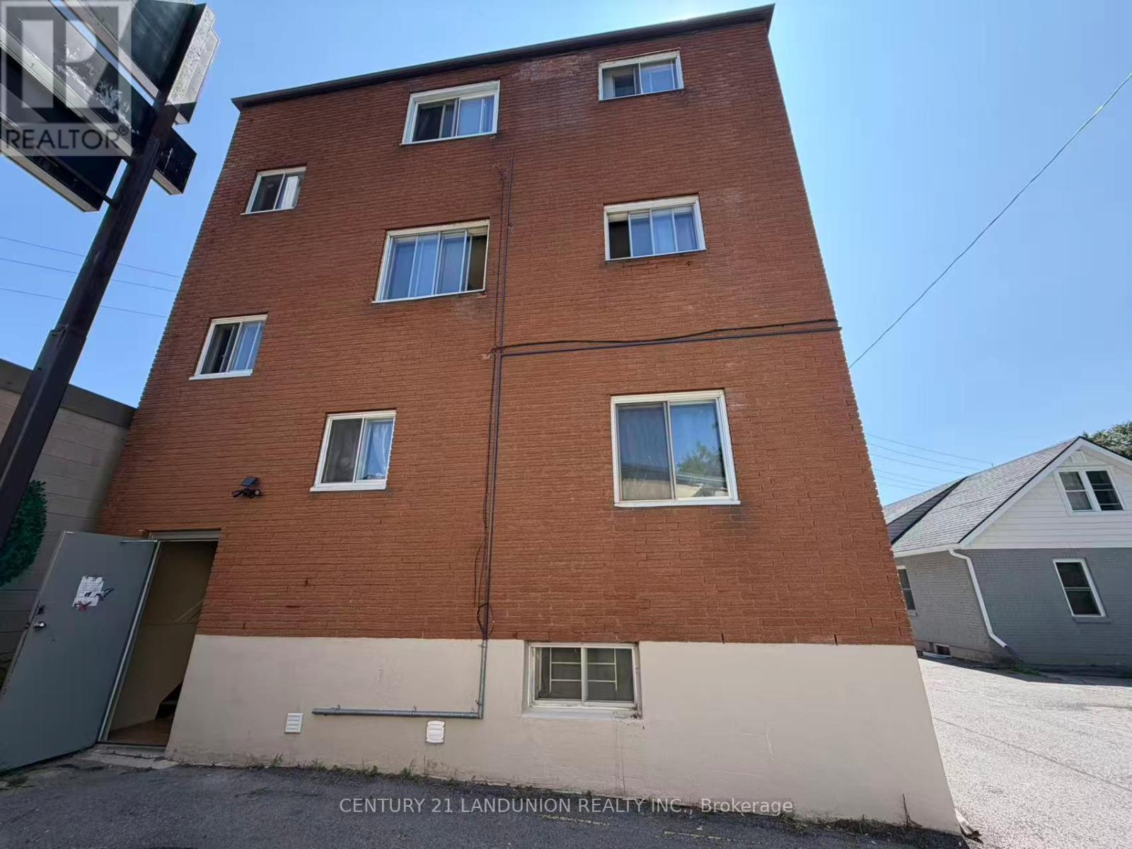 442 MACDONNELL STREET, Kingston (Central City East) — photo 9