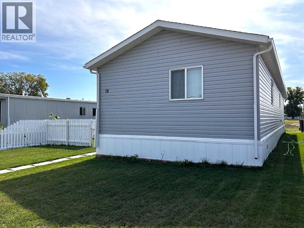 19 Eastbrook Drive E - 16