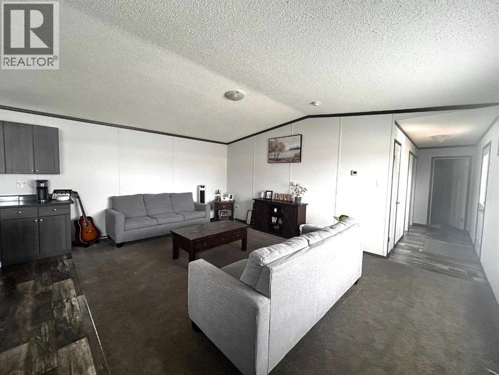 19 Eastbrook Drive E - Image 6