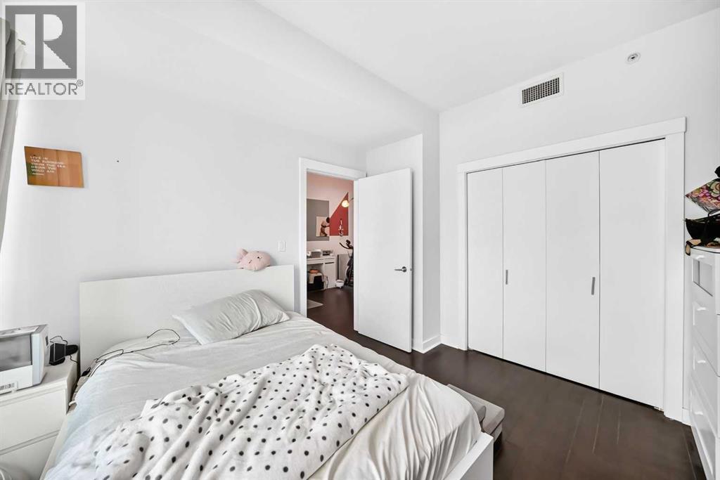 #1504 788 12 Avenue SW - 25
