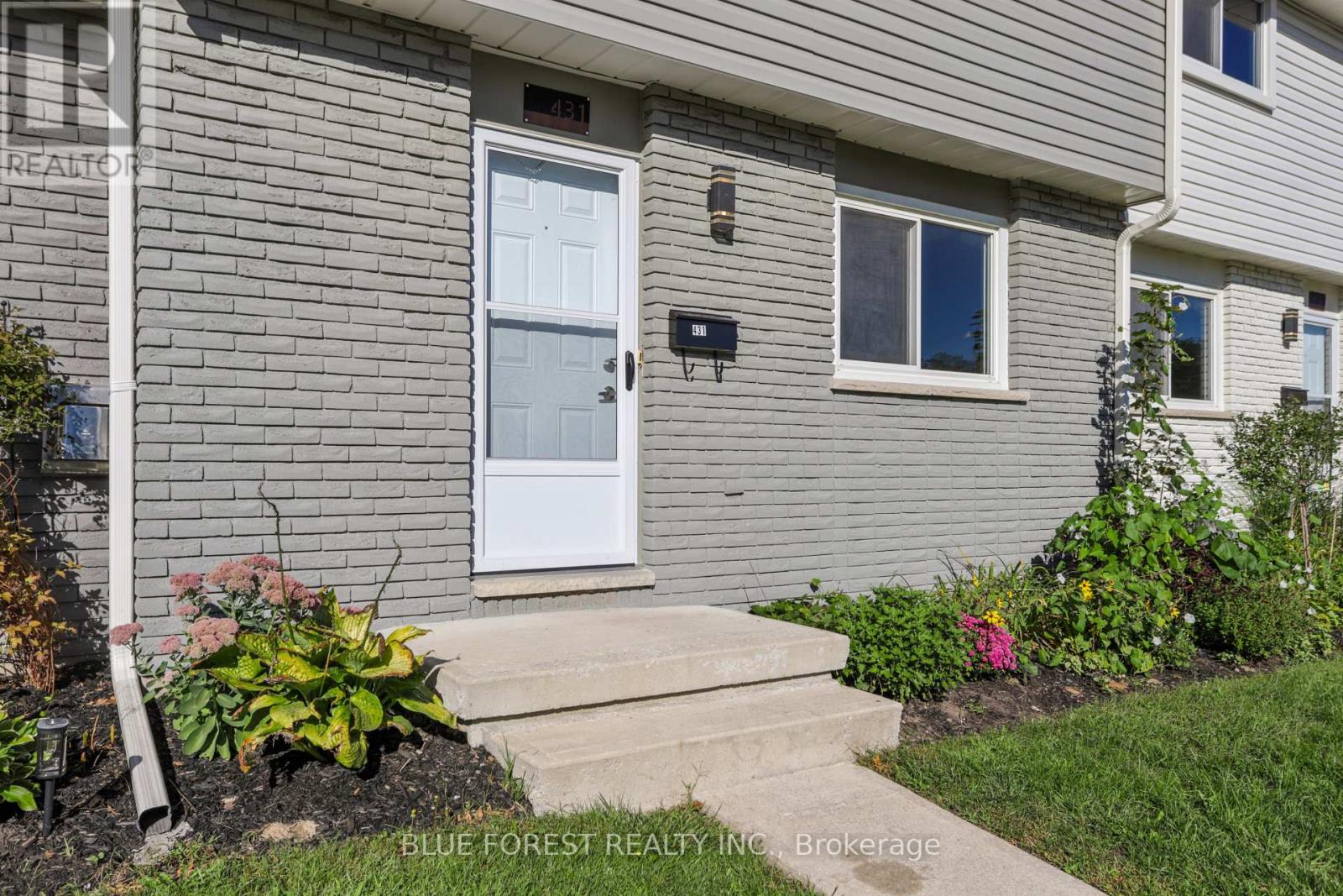 431 GRIFFITH STREET, London South (South K) — photo 1