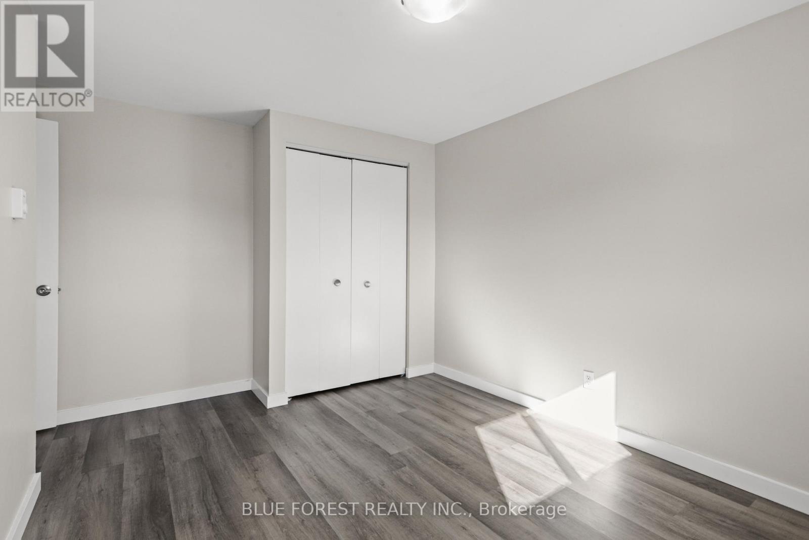 431 GRIFFITH STREET - Image 25