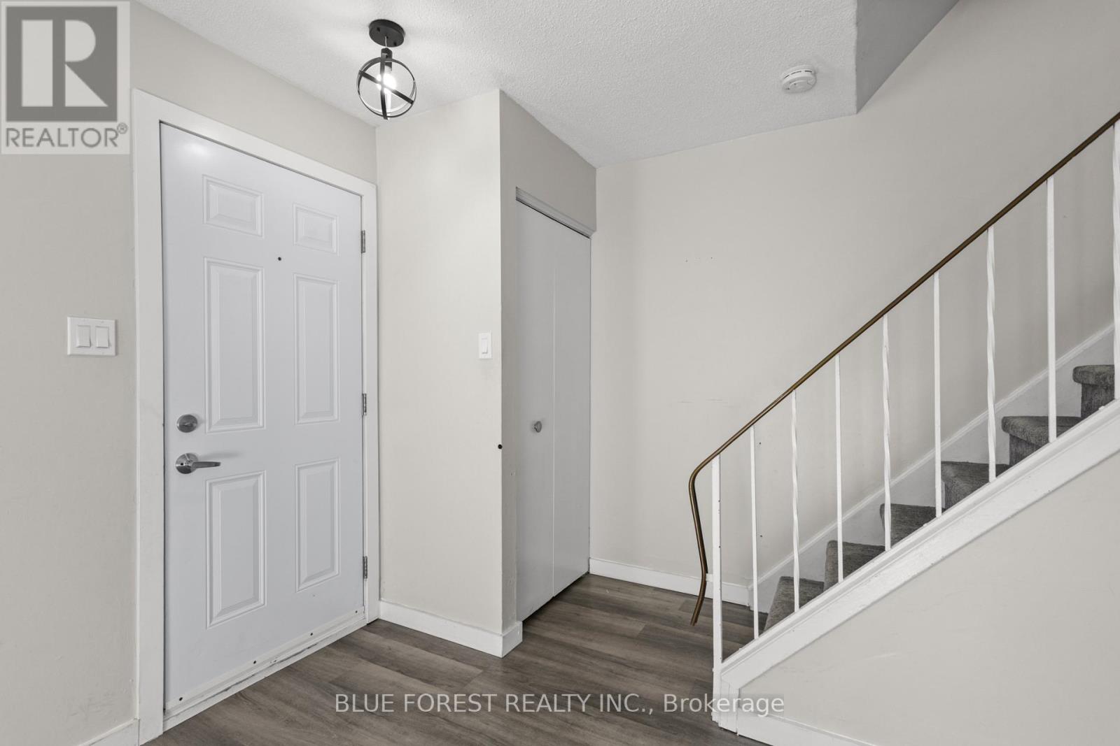431 GRIFFITH STREET, London South (South K) — photo 4