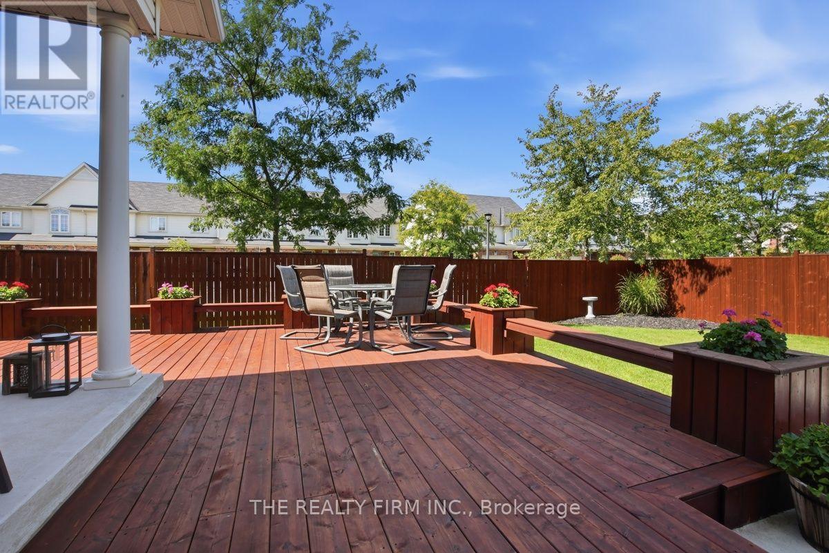 914 SILVERFOX CRESCENT - 48