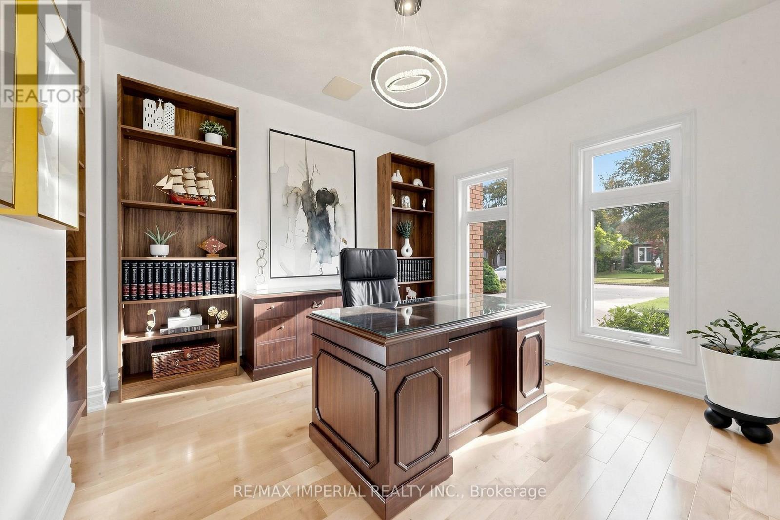 9 ELDERWOOD DRIVE - 21
