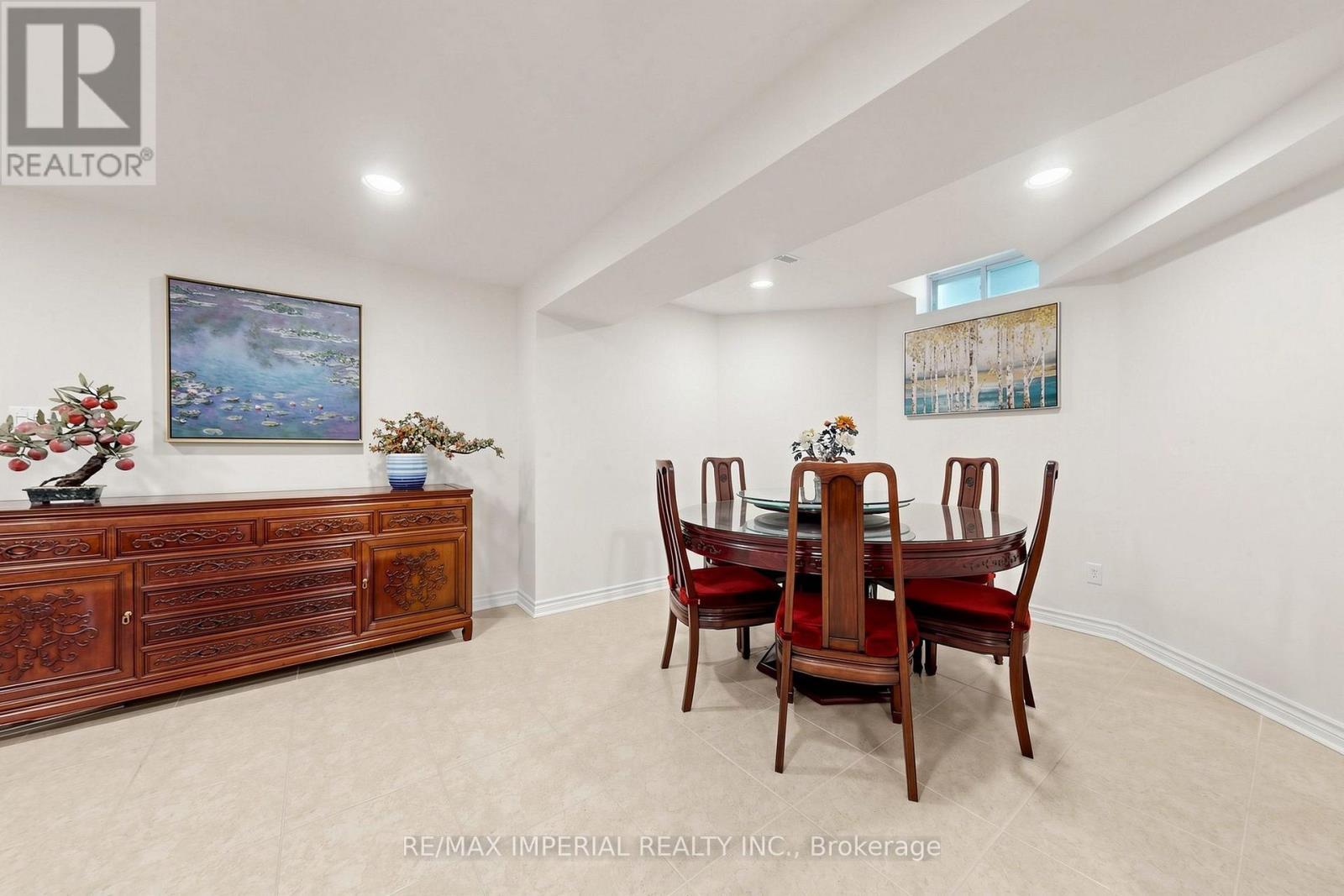 9 ELDERWOOD DRIVE - 39