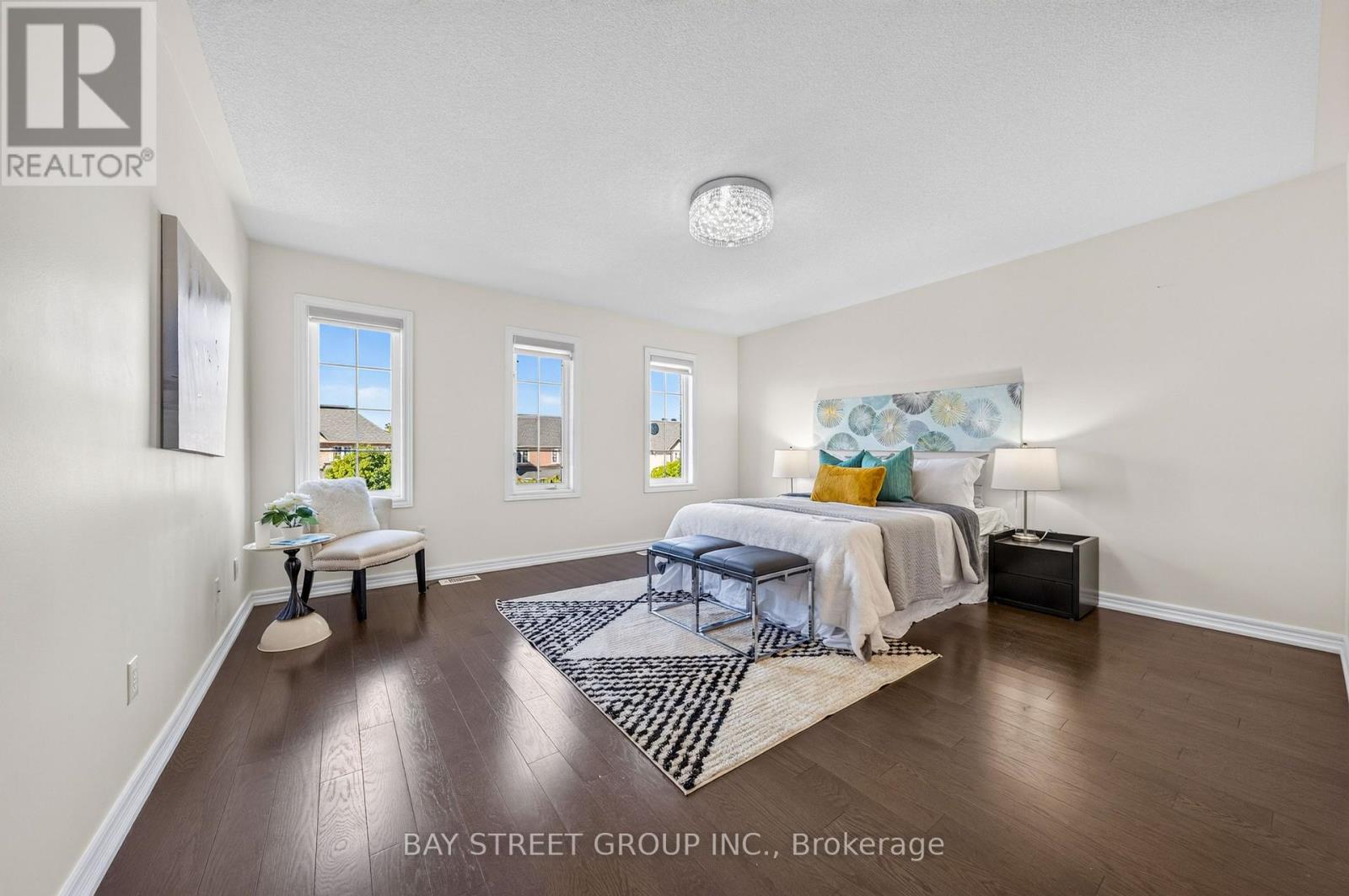 37 REMBRANDT DRIVE - 30