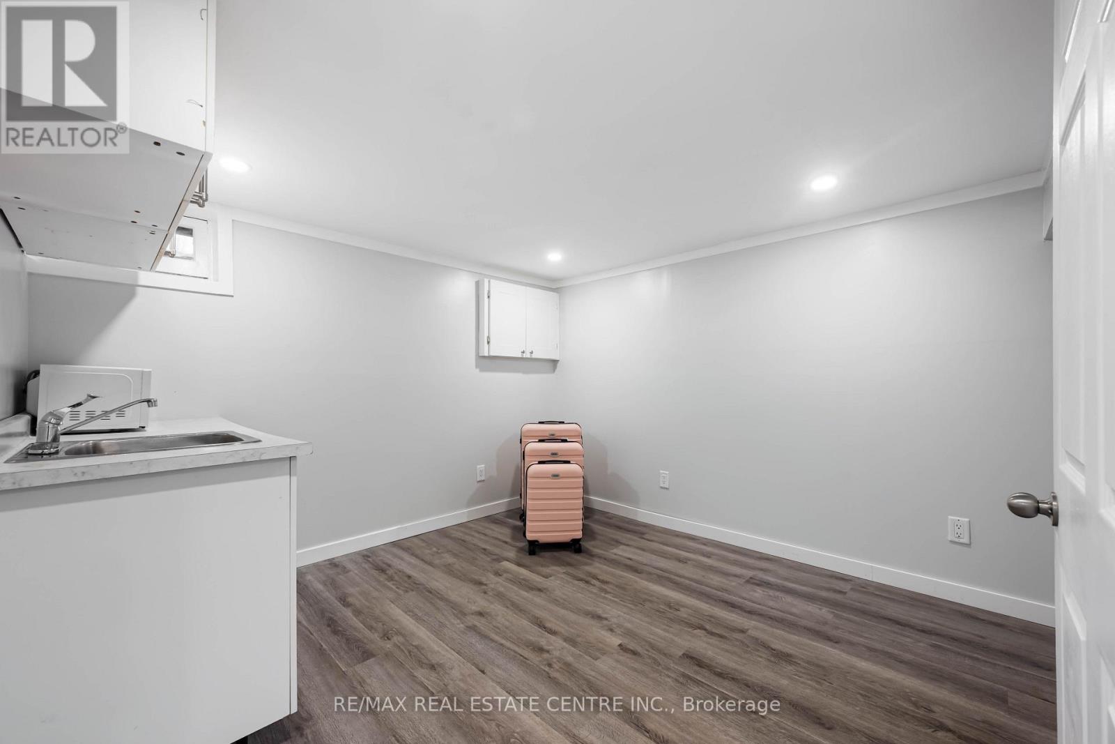 23 THIRD STREET - Image 29