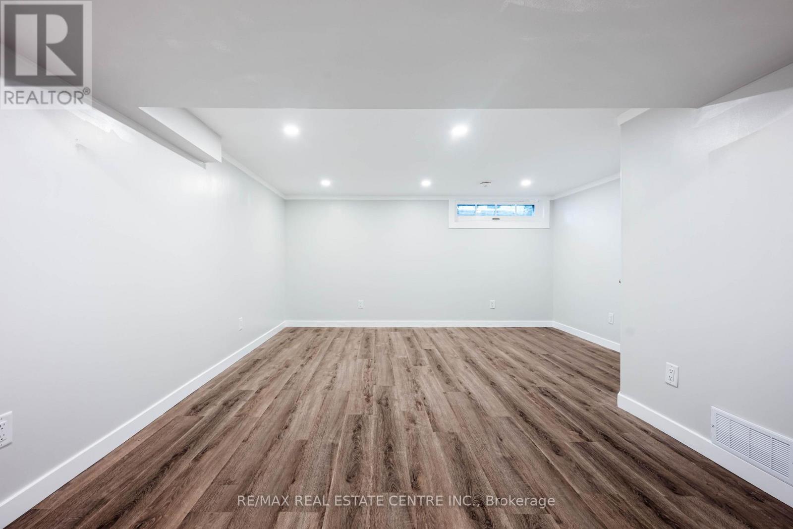 23 THIRD STREET - Image 37