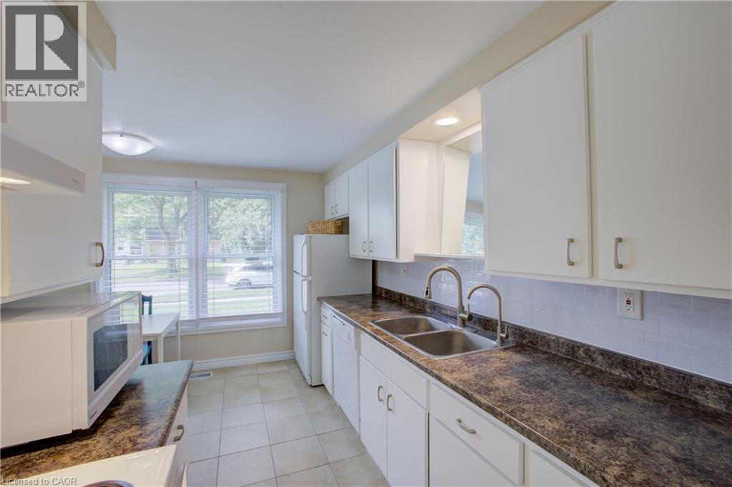 426A DUNVEGAN Drive - Image 14