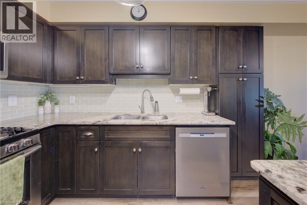 489 LEANDER Place - 11