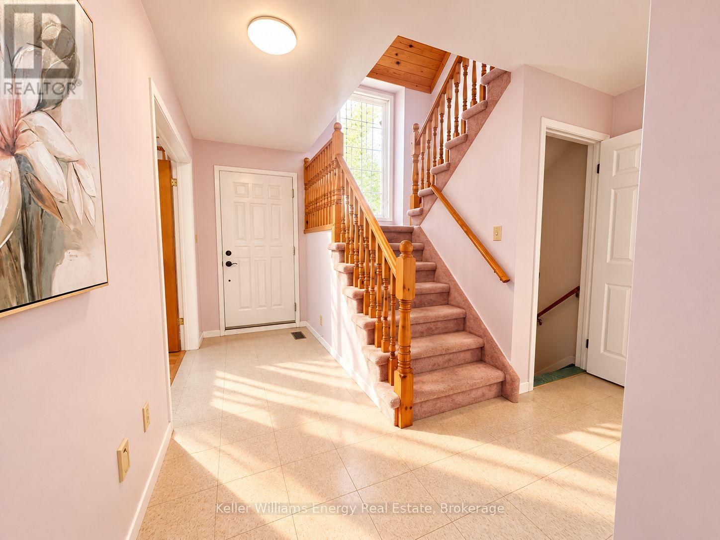 1443 ELIZABETH STREET - Image 19