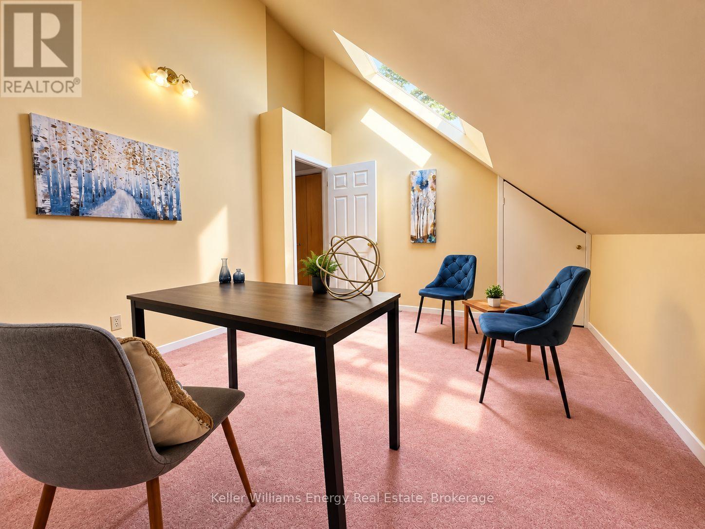 1443 ELIZABETH STREET - Image 23