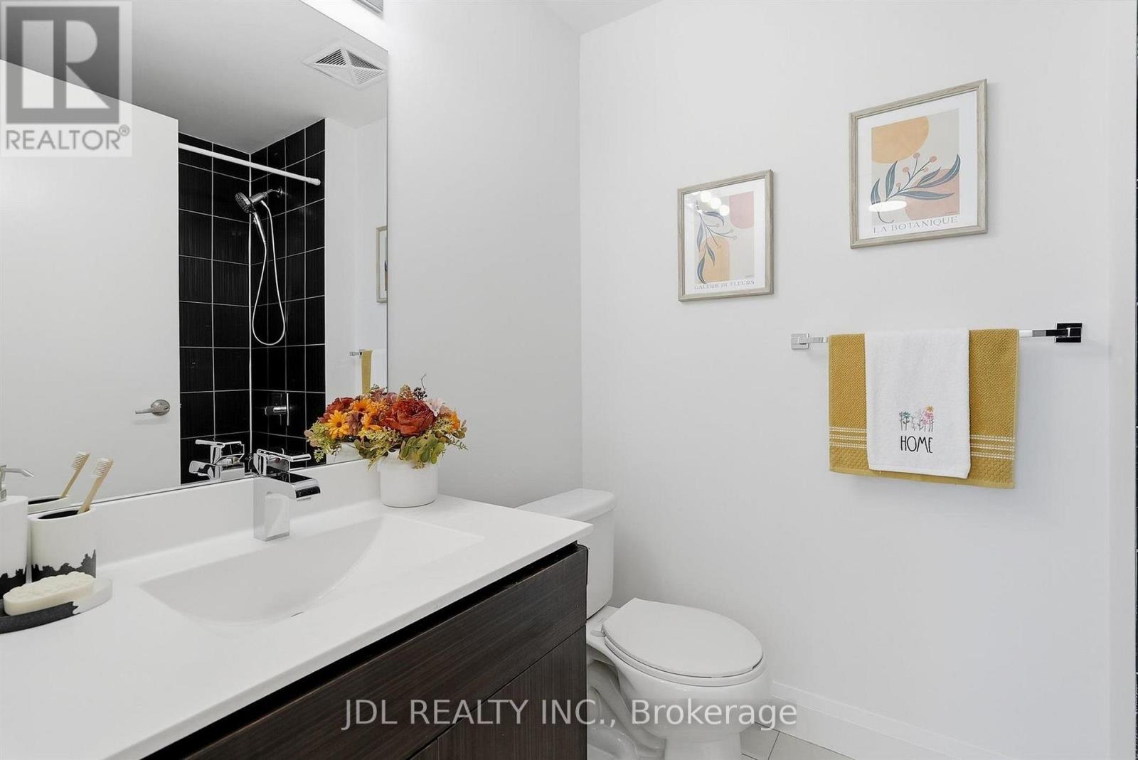 #220 68 CANTERBURY PLACE - 21
