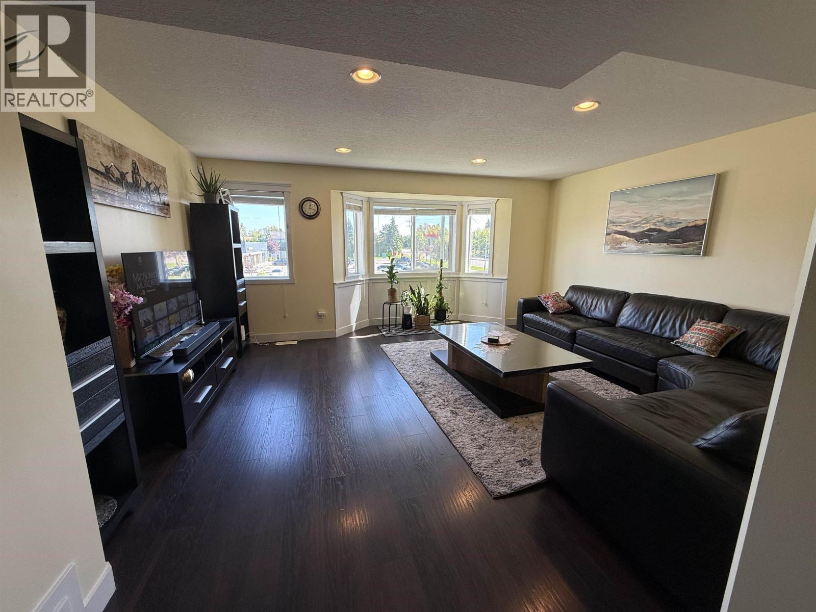 #204 467 S TABOR BOULEVARD - 4