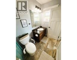 Photo 14 of 25, 204 467 S TABOR BOULEVARD · Prince George, BC