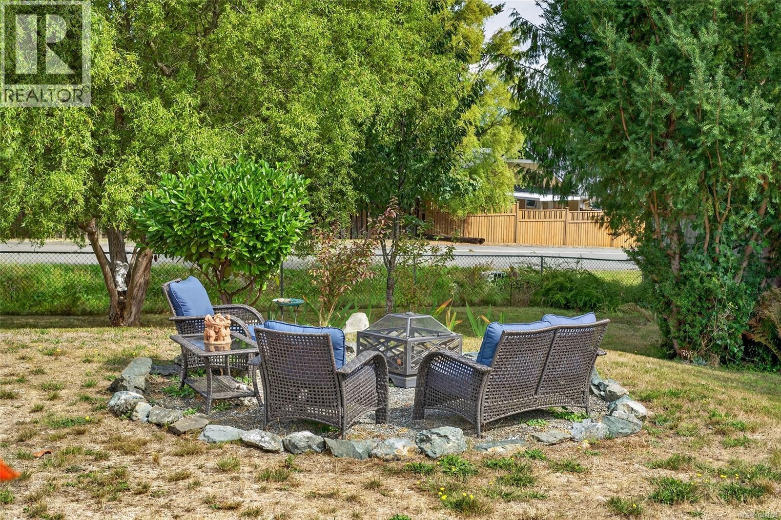 450 Aurora St, Parksville