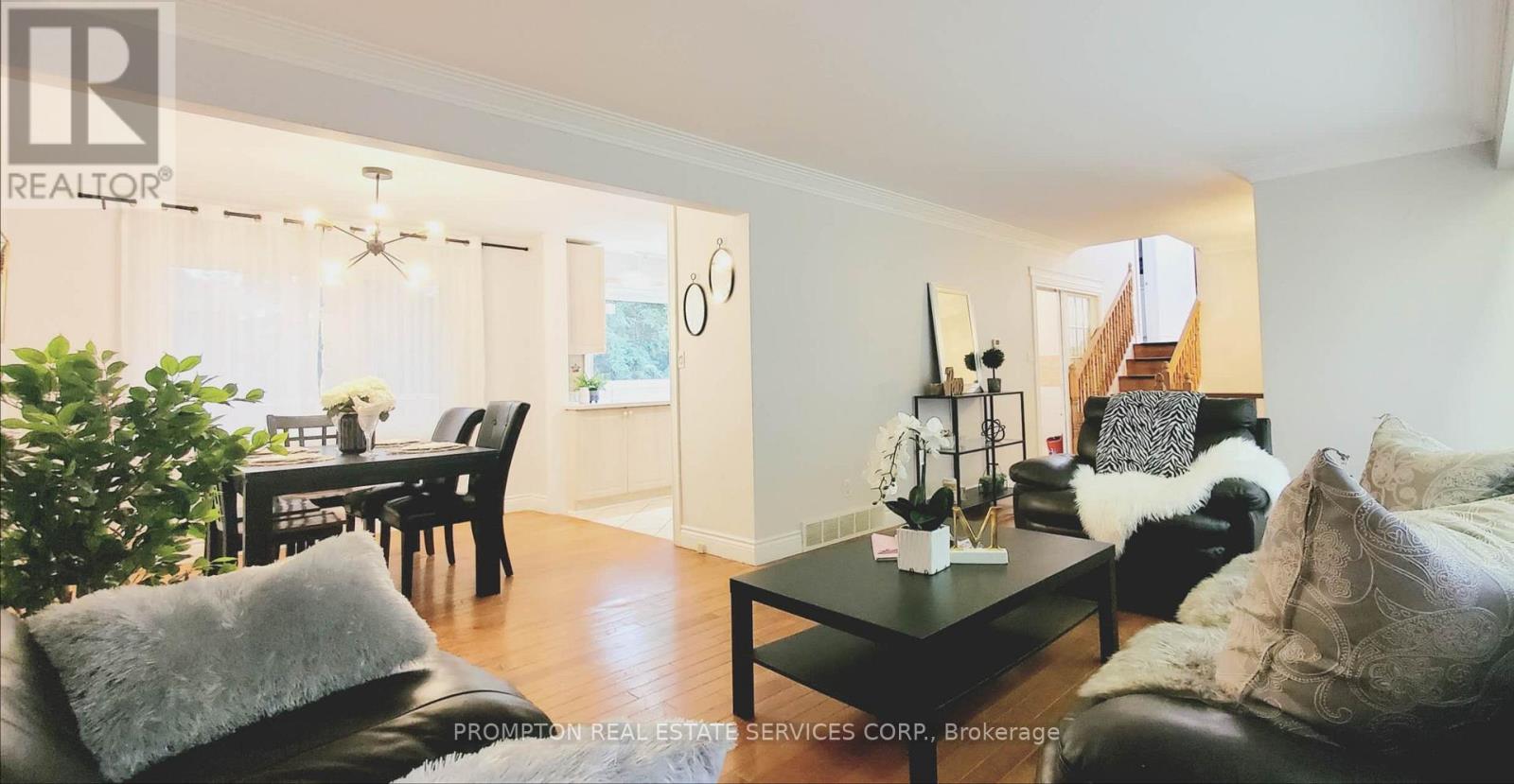 163 WOODSIDE DRIVE - 12