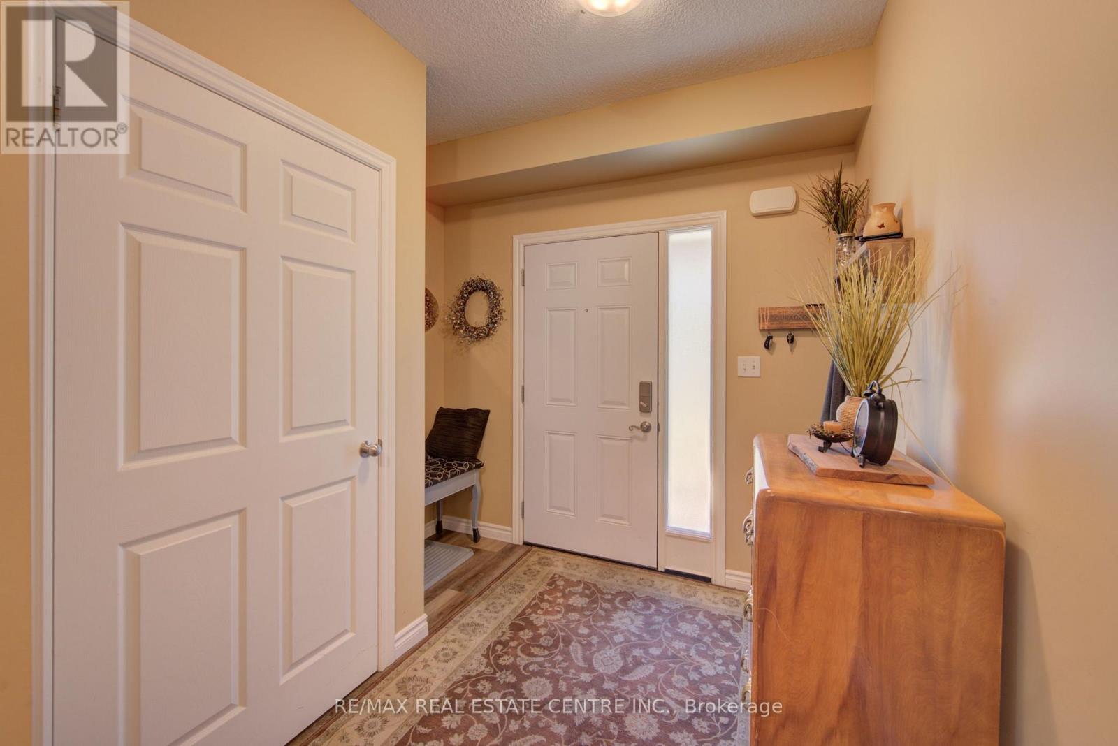 489 LEANDER PLACE, Kitchener — photo 5
