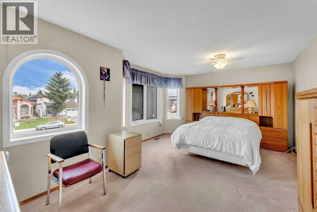 7184 California Boulevard NE - 22
