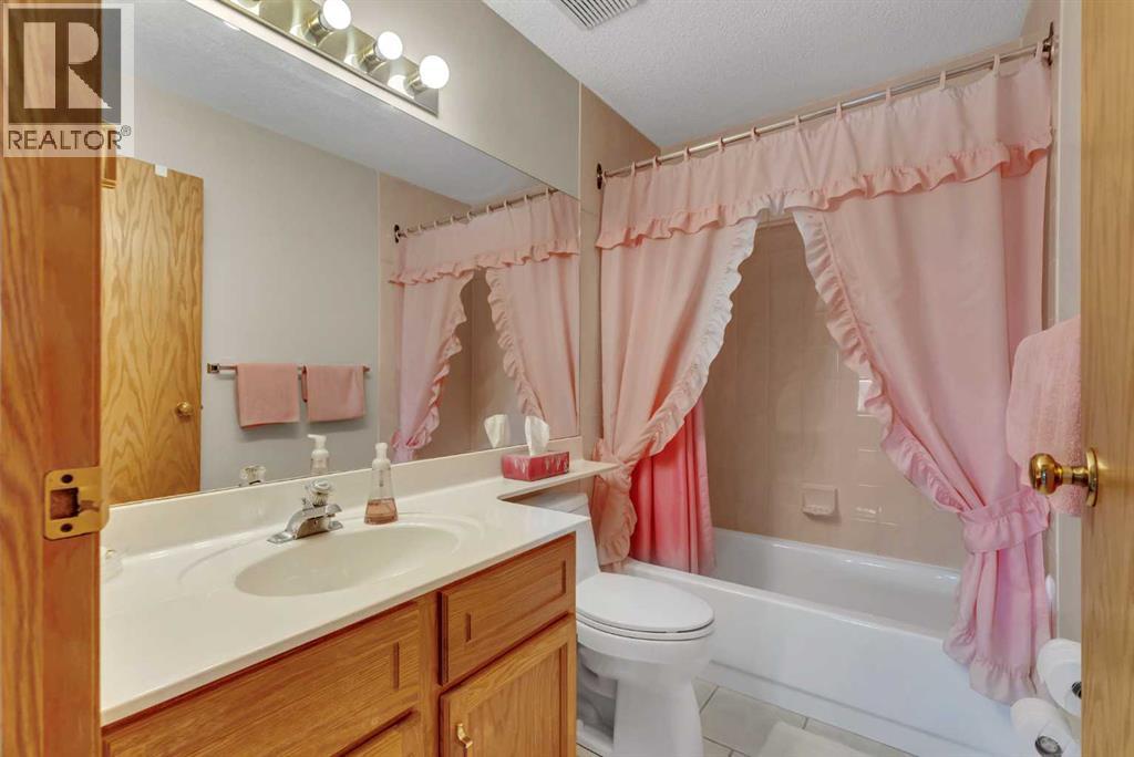 7184 California Boulevard NE - 30