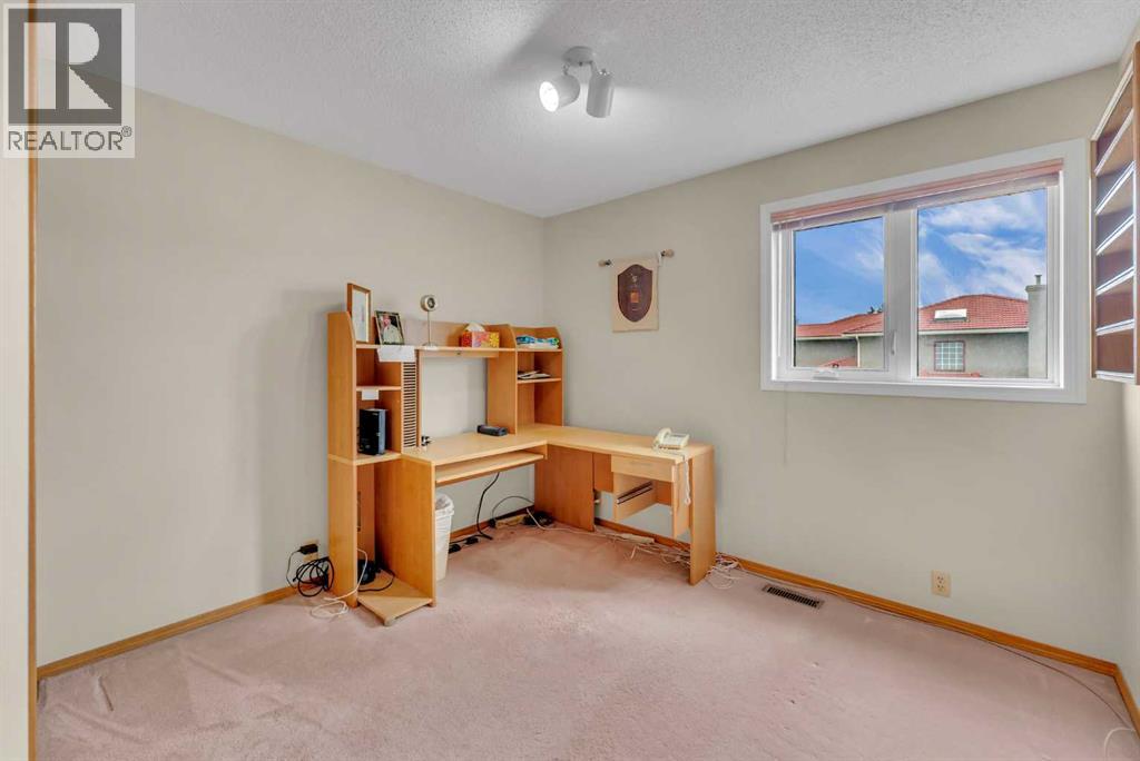 7184 California Boulevard NE - 32
