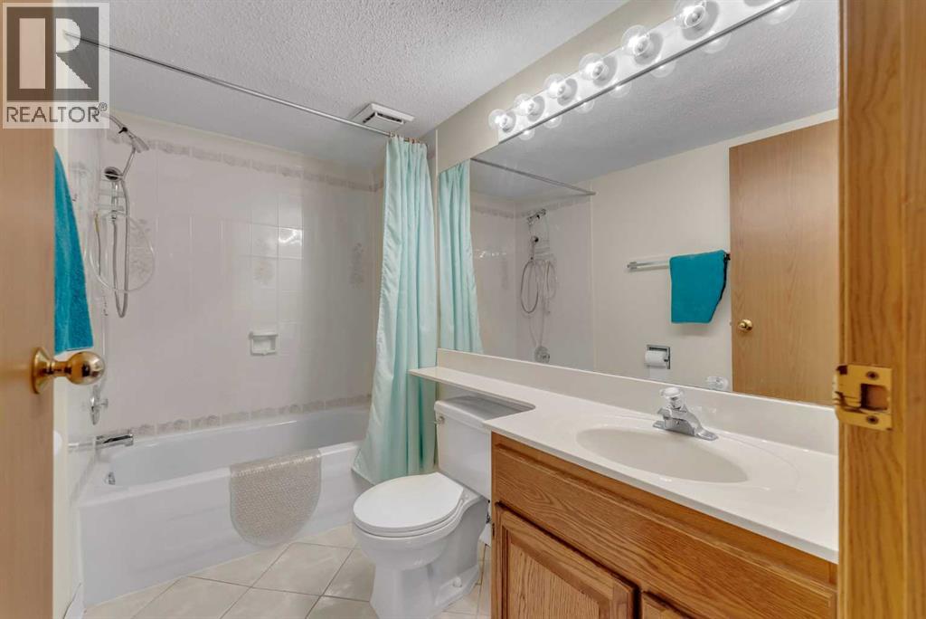 7184 California Boulevard NE - 39