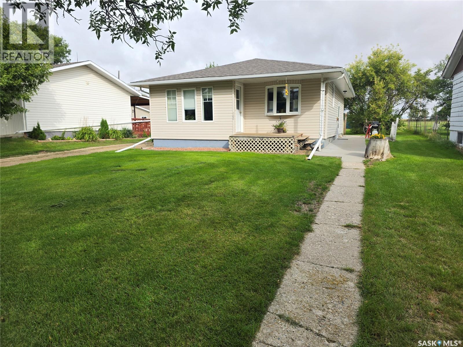 758 Saskatchewan AVENUE, Milden — photo 2