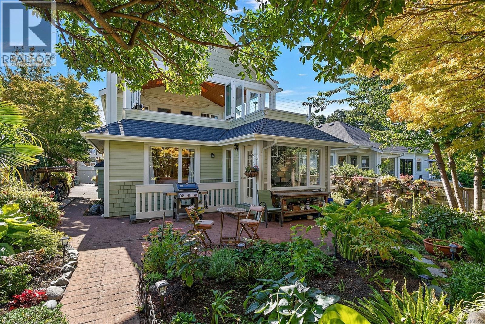 485 Head St SW - 1