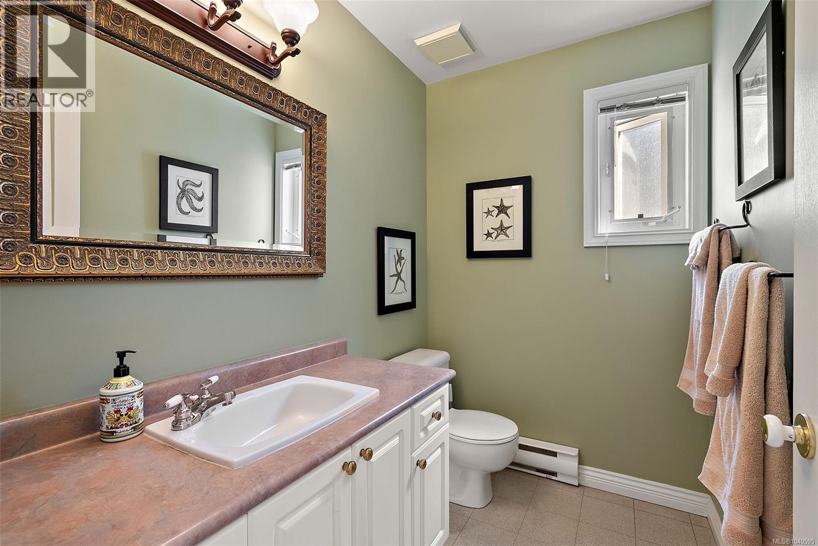 485 Head St SW, Esquimalt