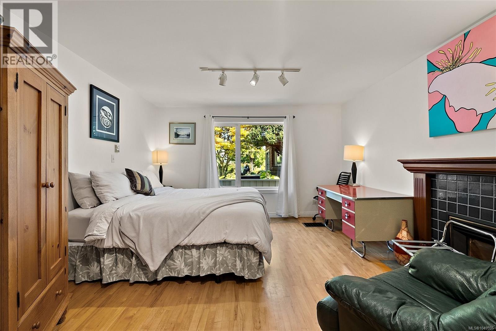 485 Head St SW, Esquimalt