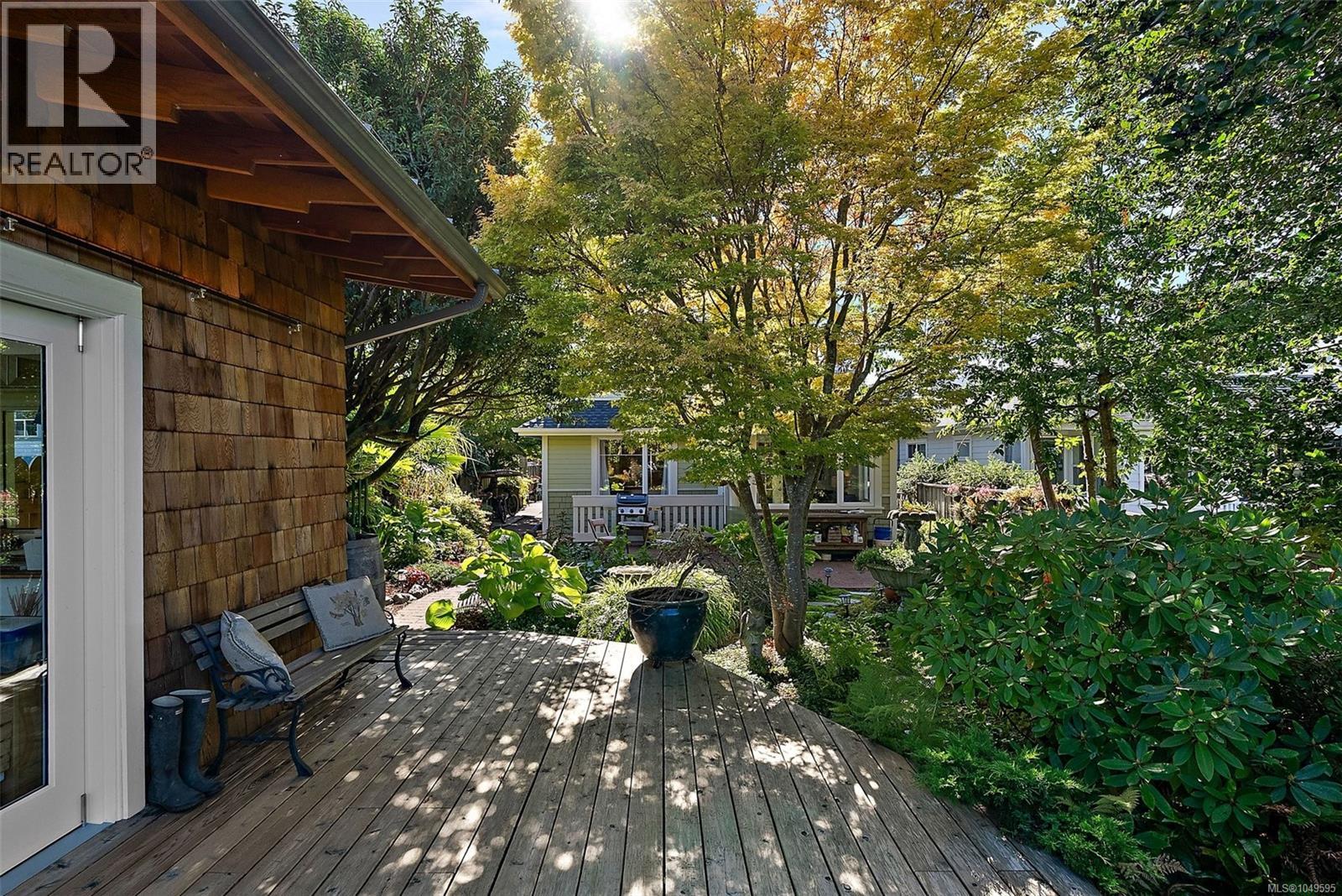 485 Head St SW, Esquimalt