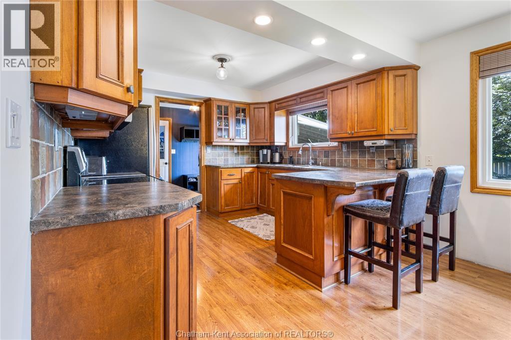 31 JEFFREY STREET West - 11