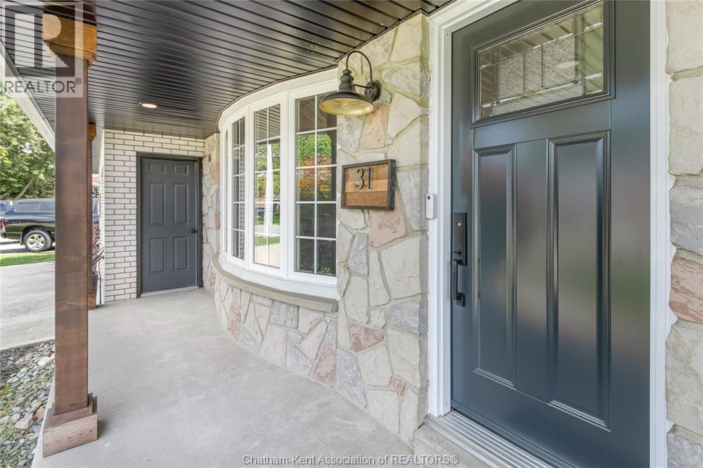 31 JEFFREY STREET West - 6