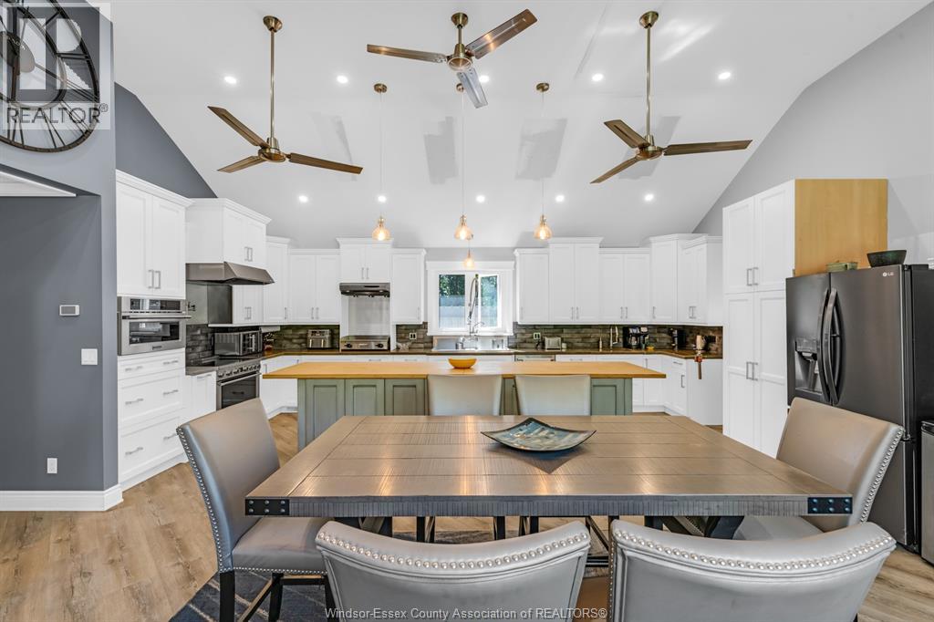 2125 Betts - 24