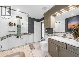 2125 Betts, Windsor, ON N9B3P5 Photo 37